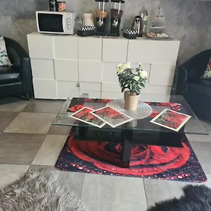 Apartament Petalo Rosso